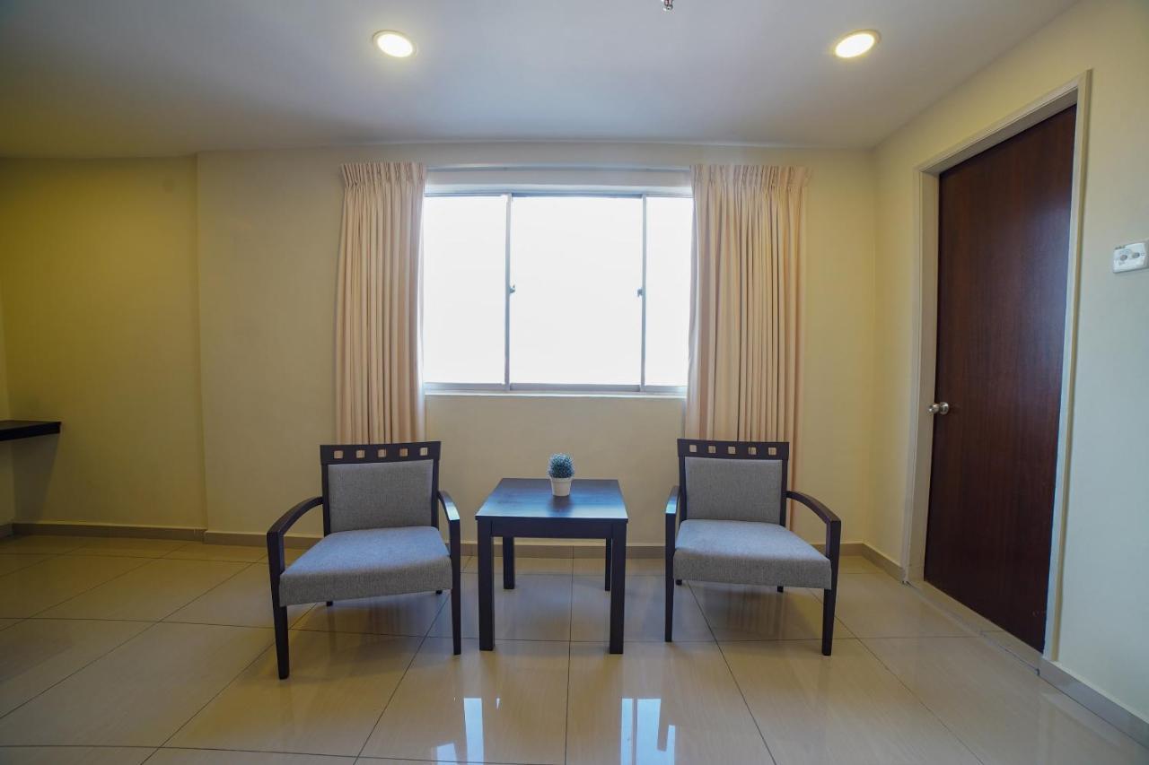 Oyo 89531 Villa Hotel Segamat Exteriér fotografie