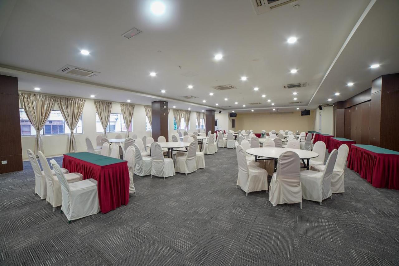 Oyo 89531 Villa Hotel Segamat Exteriér fotografie