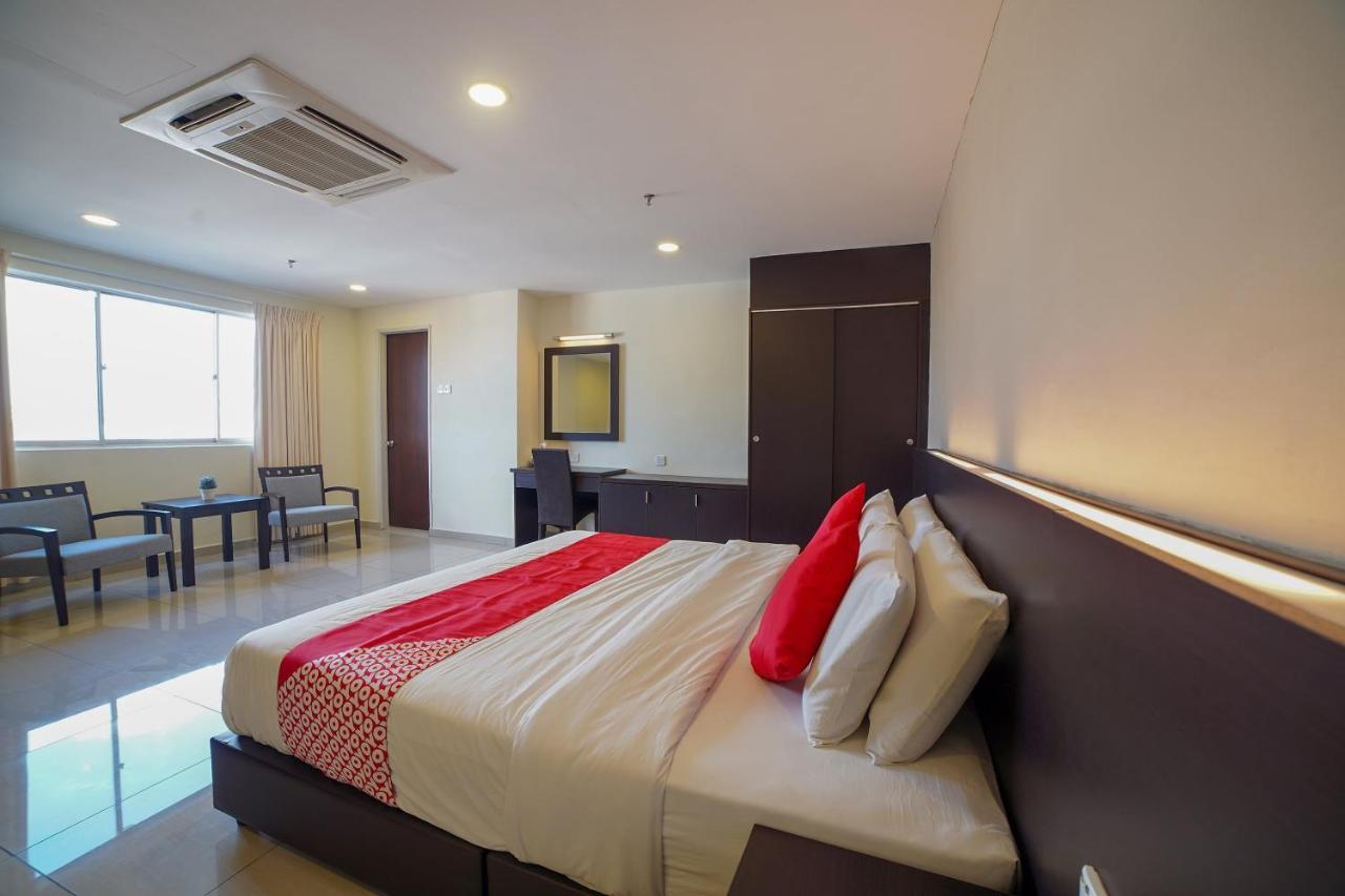 Oyo 89531 Villa Hotel Segamat Exteriér fotografie