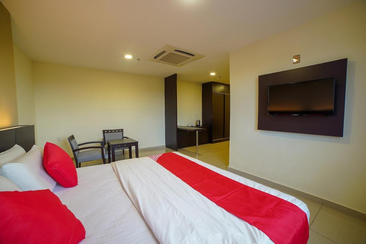 Oyo 89531 Villa Hotel Segamat Exteriér fotografie