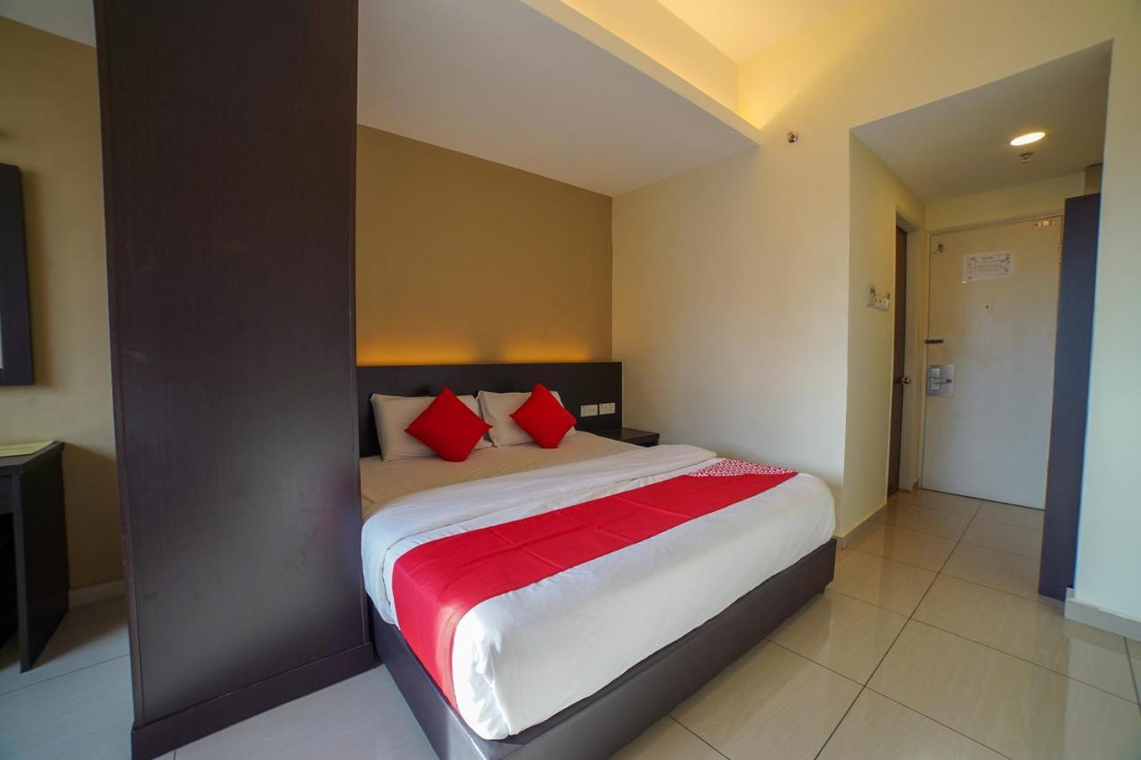 Oyo 89531 Villa Hotel Segamat Exteriér fotografie